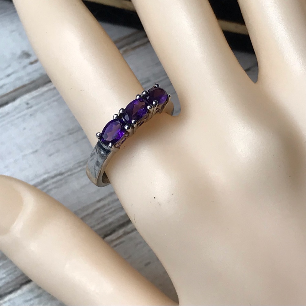 Size 10 amethyst stone karis silver tone ring